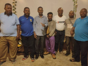 Anggota DPRD Kabupaten Tambrauw dan juga beberapa Kepala kampung yang ada di Kabupaten Tambrauw sangat mendukung Harjito dipilih sebagai Plt Kepala BPKAD Papua Barat Daya, foto: Yanti/BalleoNEWS