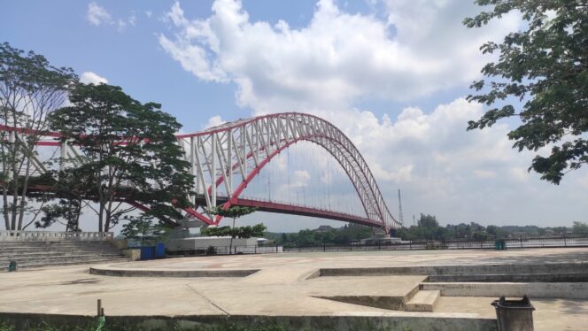 
Pemkab Kukar Segera Pasang Sensor serta Rehabilitasi Jembatan Kutai Kartanegara