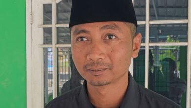 Lurah Maluhu, Tri Joko Kuncoro.