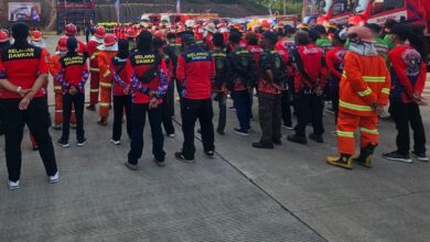 Relawan Pemadam Kebakaran.