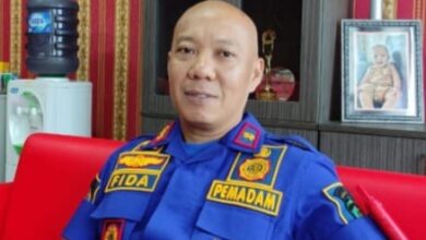 Kepala Dinas Pemadam Kebakaran dan Penyelamatan (Disdamkarmatan) Kutai Kartanegara (Kukar), Fida Hurasani.