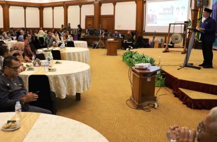 sambutan tertulis Bupati Kukar, Edi Damansyah yang disampaikan oleh Asisten III bidang Administrasi Umum, Dafip Haryanto.