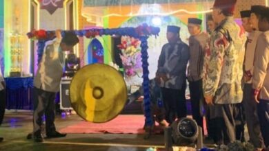 Sekretaris Kabupaten (Sekkab) Kutai Kartanegara (Kukar), Sunggono, resmi membuka acara Musabaqah Tilawatil Qur'an (MTQ) ke-9 Tingkat Kecamatan Tenggarong Seberang.