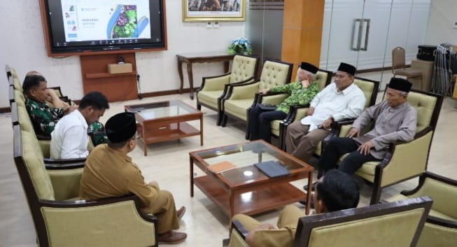 Pemkab Kukar mengikuti High Level Meeting Pengendalian Inflasi Daerah yang digelar oleh Pemprov Kaltim.