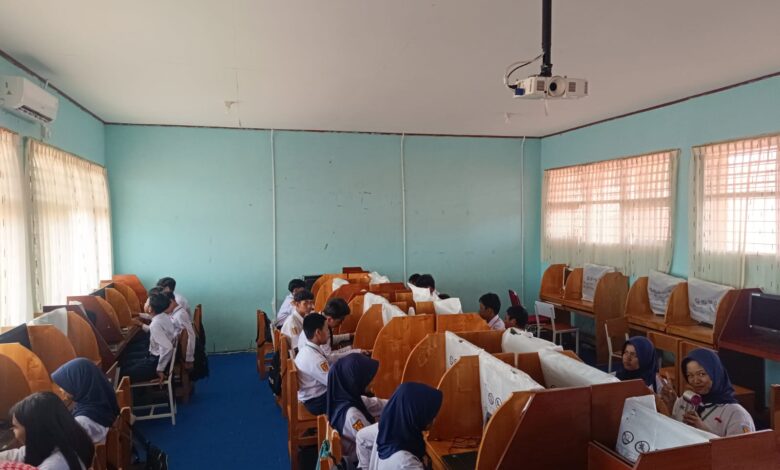 Pelaksanaan Gladi Bersih ANBK di SMP Negeri 3 Tenggarong